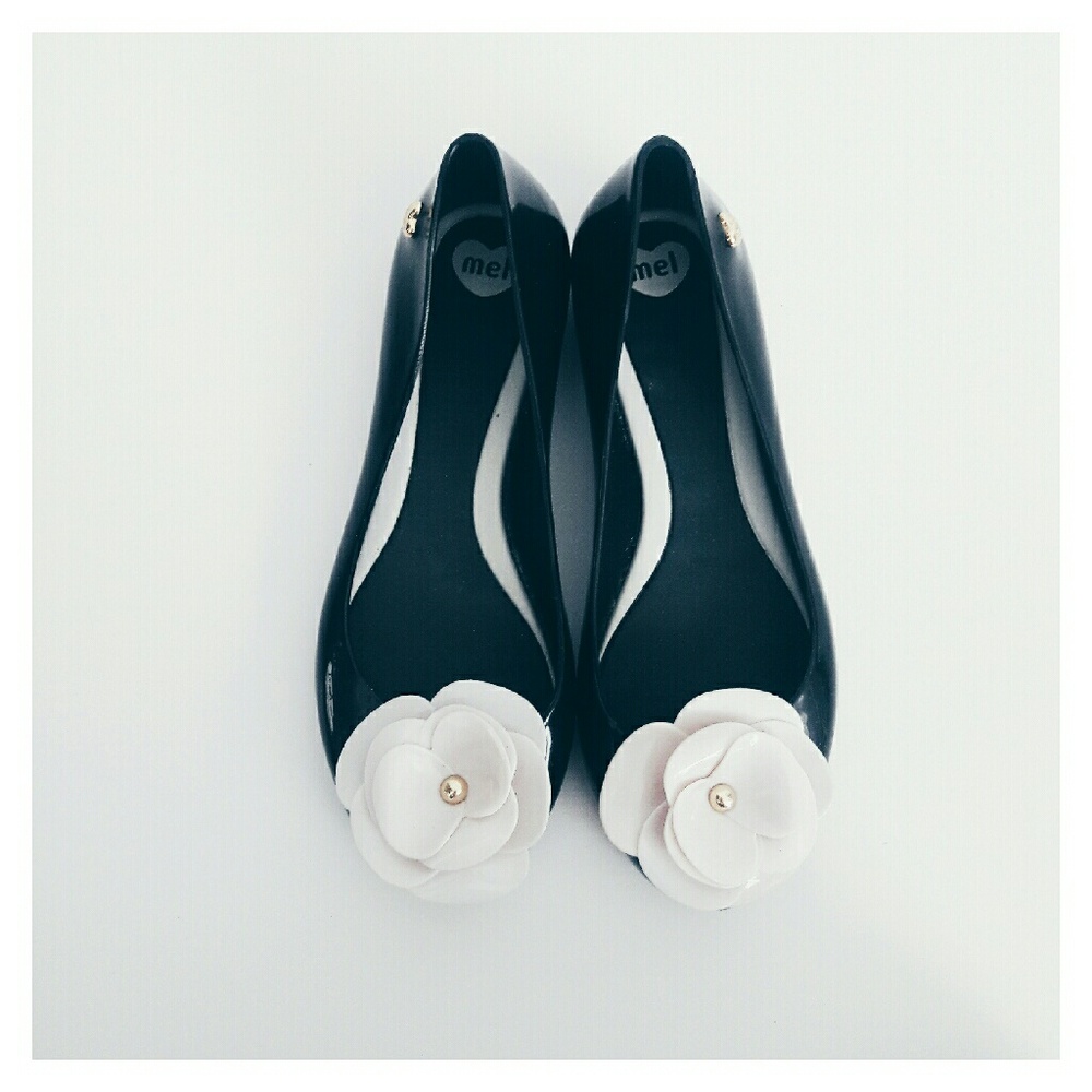 Black Brazilian Melissa Very comfortable.