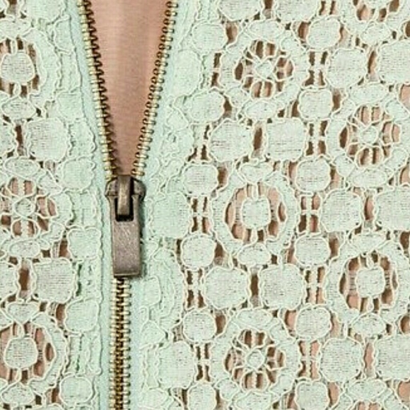 *HP🥂*Victoria Beckham Mint Floral Bomber - Picture 6 of 7