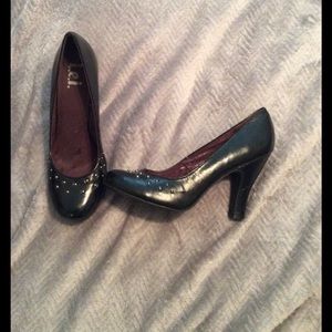 Gorgeous studded pumps