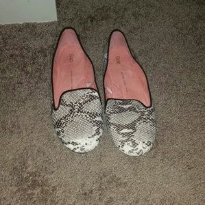 Gap snake print flats