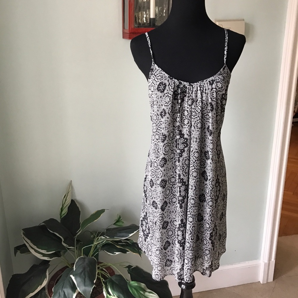 Xhilaration NWOT black and white patterned dress