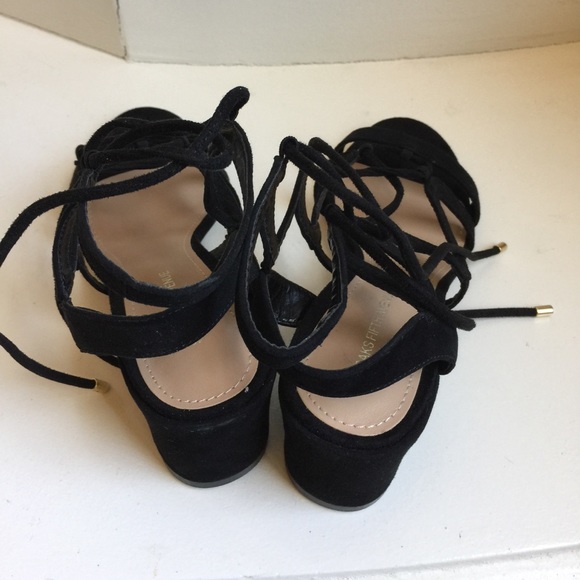 Lace up sandals - Picture 2 of 4