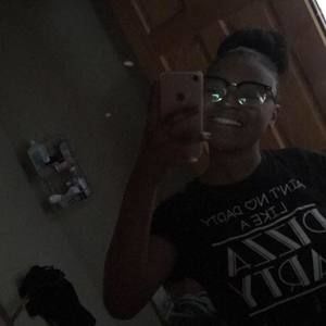 Meet your Posher, Diaa