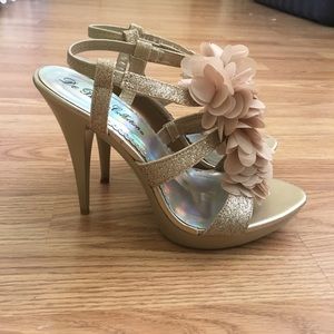 De Blossom Collection formal nude floral heels