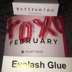 Battington Monroe 3D Silk Lashes With Glue