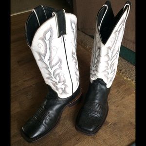 Black Justin boots square toe.