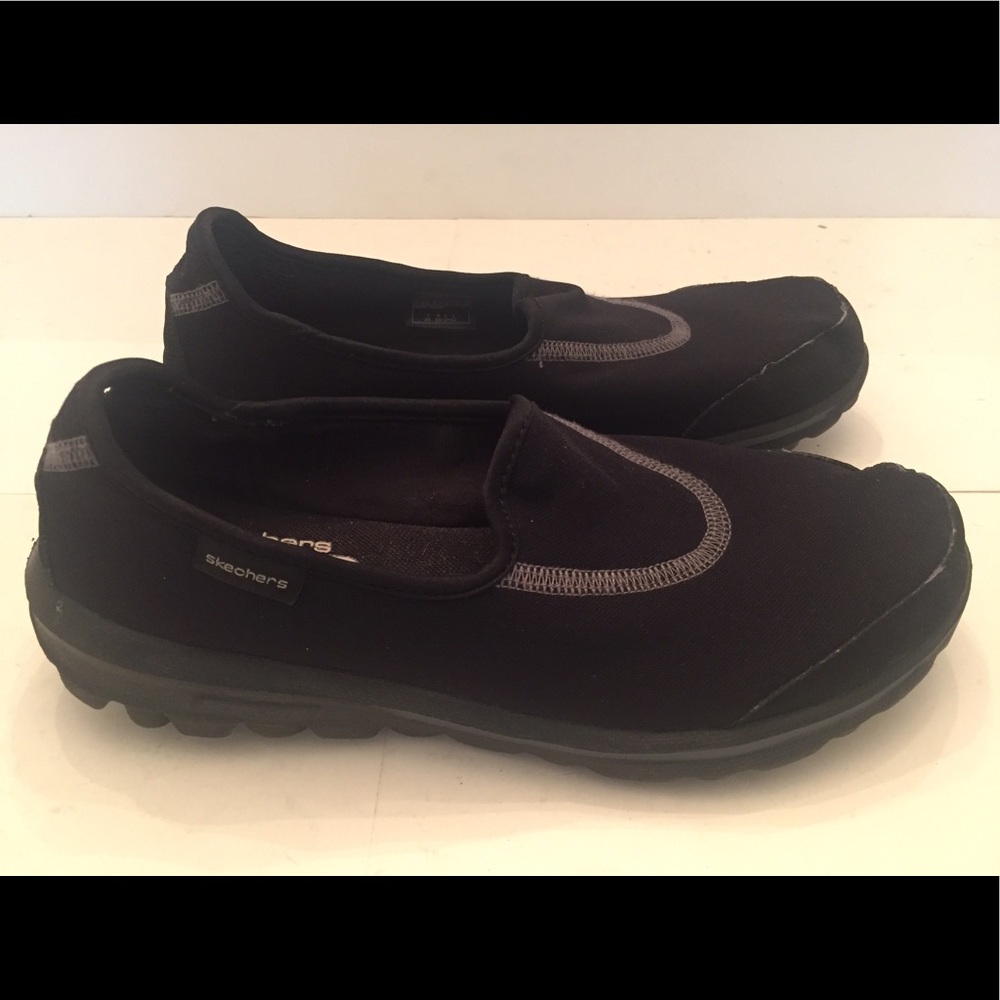Skechers Go Walk slip on shoes, hardly worn