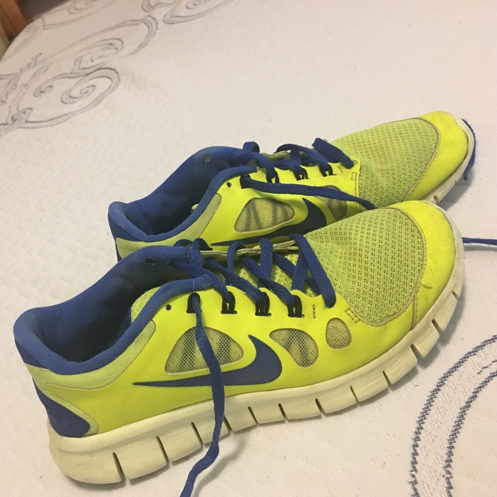 Neon yellow Nike free 5.0 size 6.5