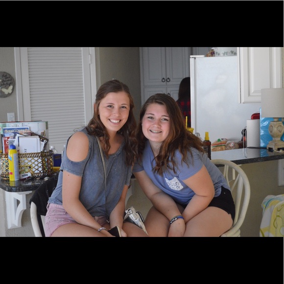 Meet your Posher, Natalie - Picture 1 of 1