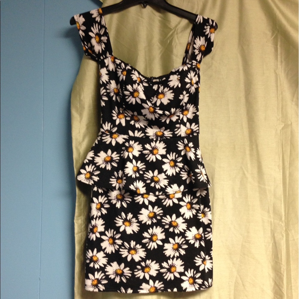 Dens flower peplum dress