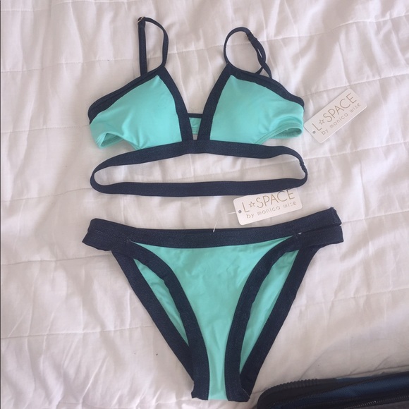 LSPACE bikini - Picture 2 of 2