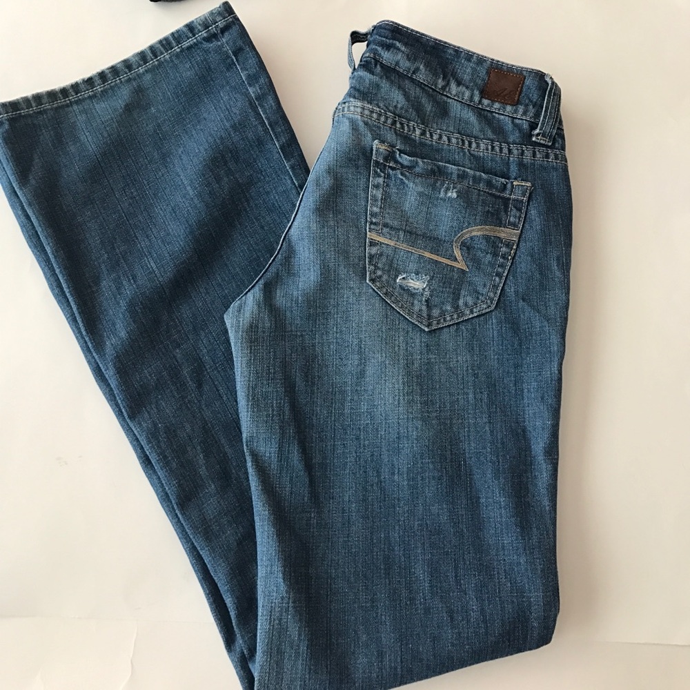 American Eagle favorite boyfriend jeans size 4