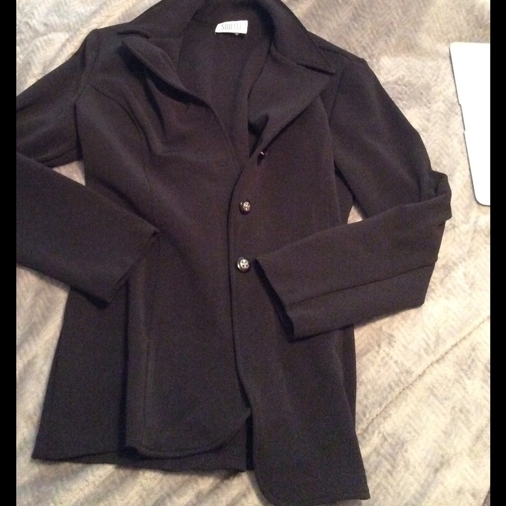Gorgeous stretchy black blazer
