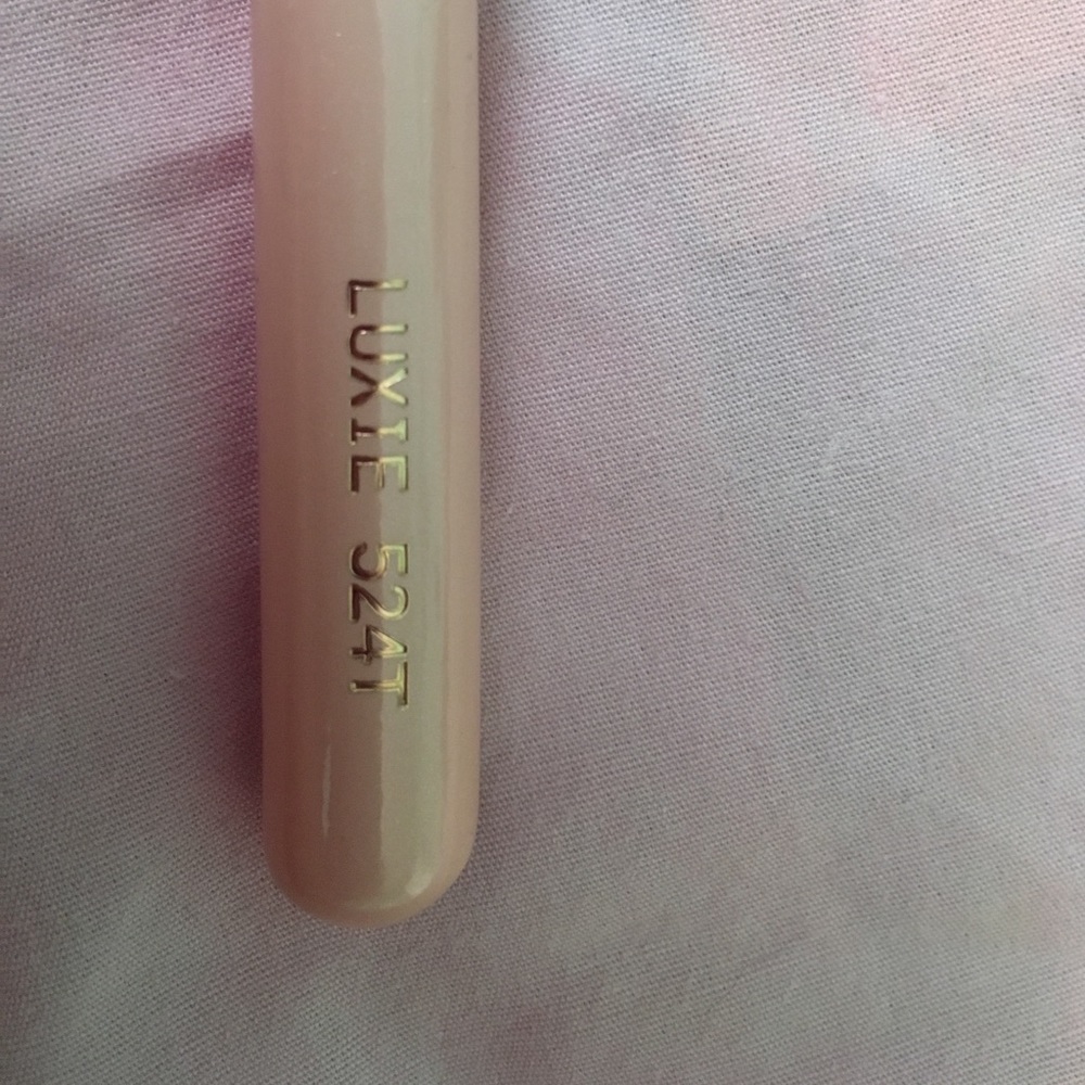 makeup brush - Picture 2 of 3