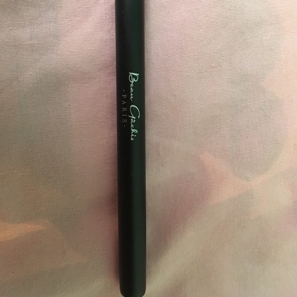 makeup brush - Picture 2 of 3