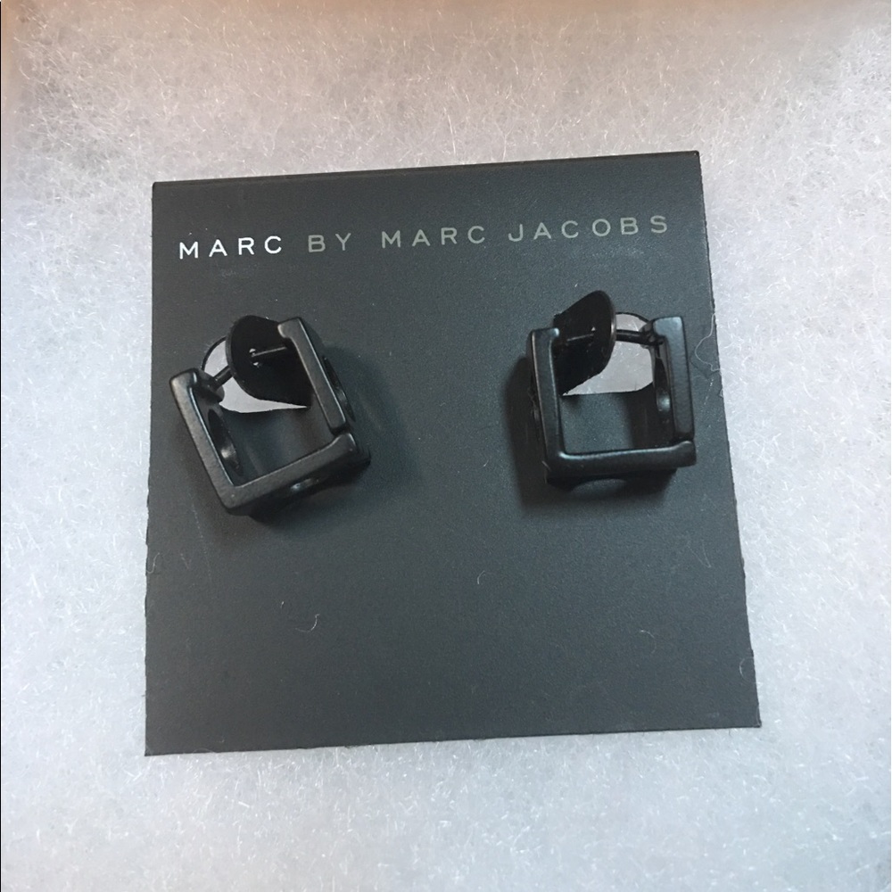(((Sold)))