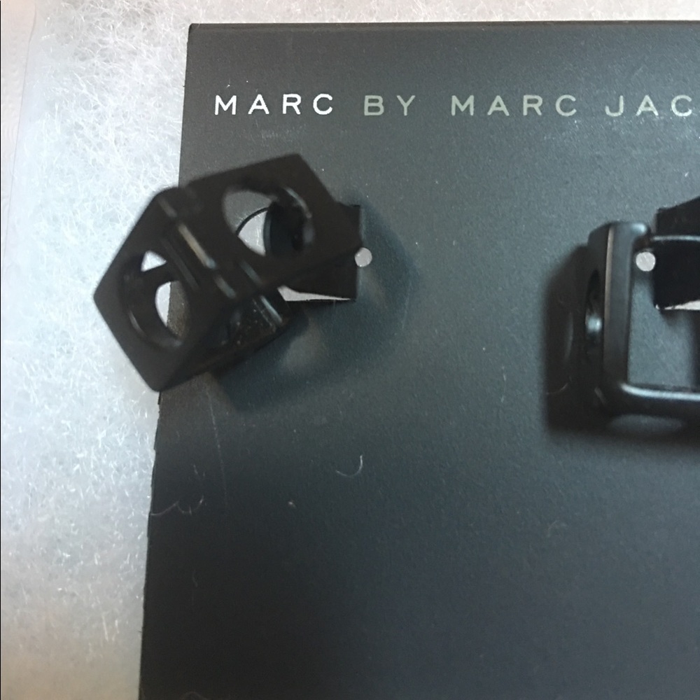 (((Sold))) - Picture 3 of 4