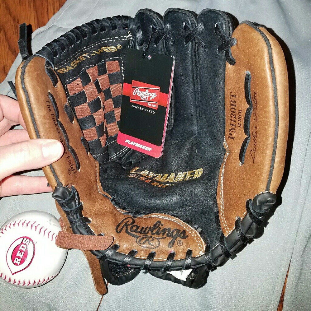 Sold.   Youth Baseball glove