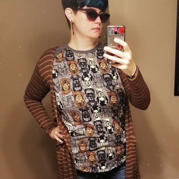 Meet your Posher, Beth - Picture 3 of 8