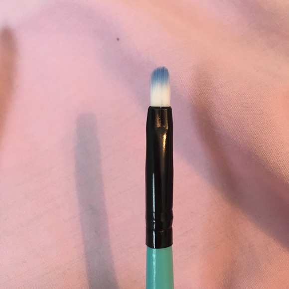 makeup brushes - Picture 3 of 5