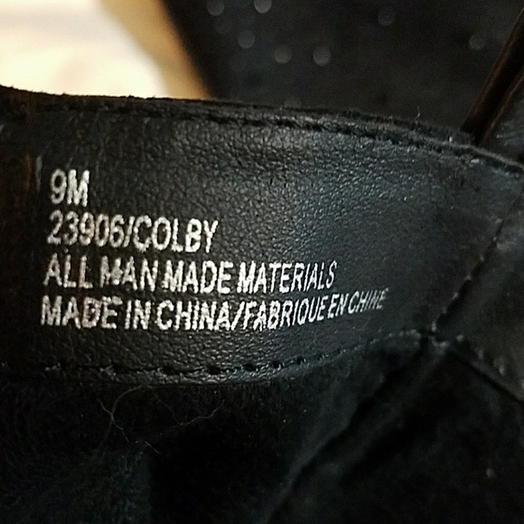 Boots - Picture 3 of 4