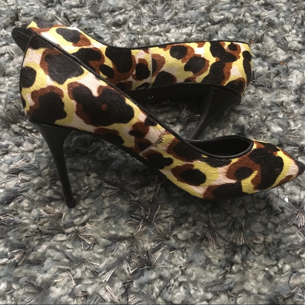 Open Toe Shoe - image 3