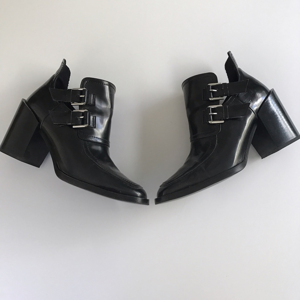 Zara Heeled Patent Leather Loafers