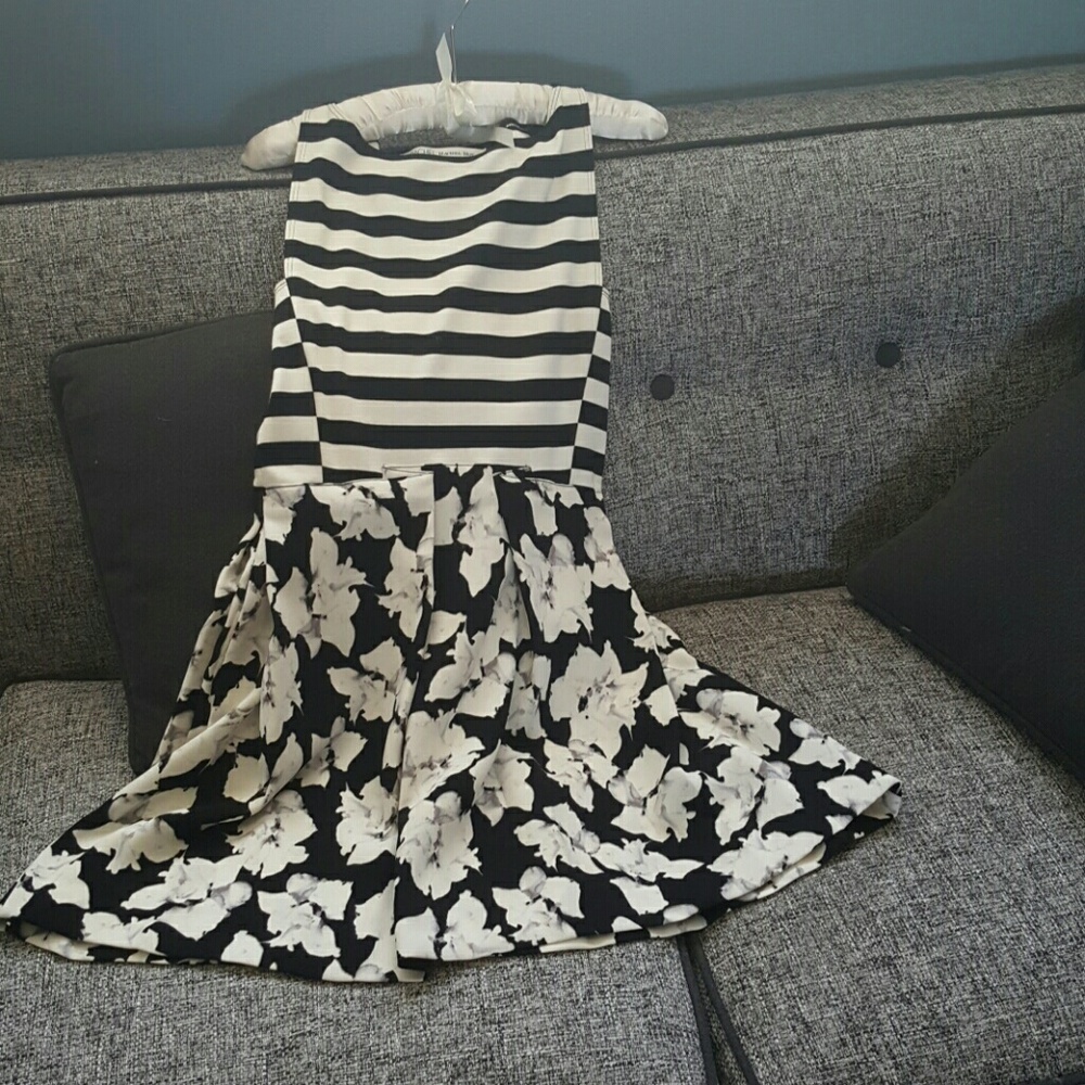 Rachel Roy dress small 8 so listed as 6
