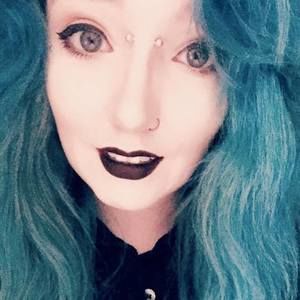 Meet your Posher, Liz