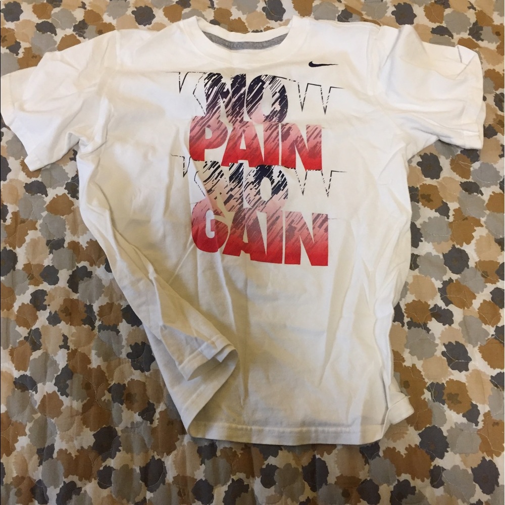 Boys Nike tee. Bundle and save.