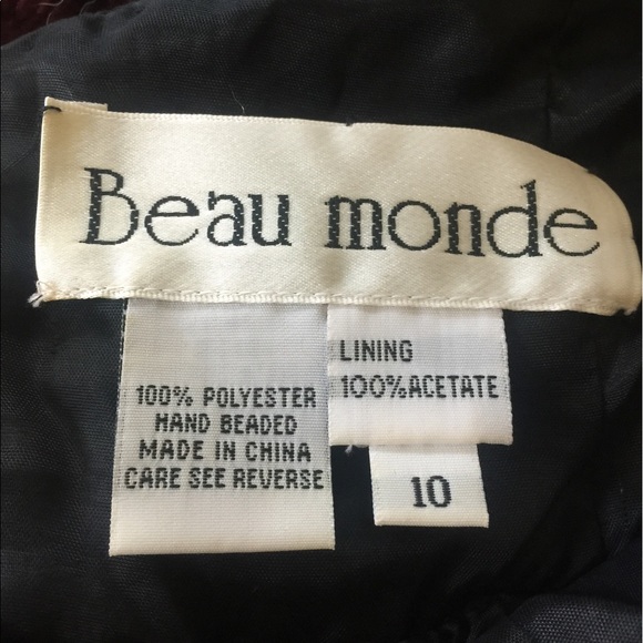 Absolutely stunning black beaded gown. - Picture 4 of 7