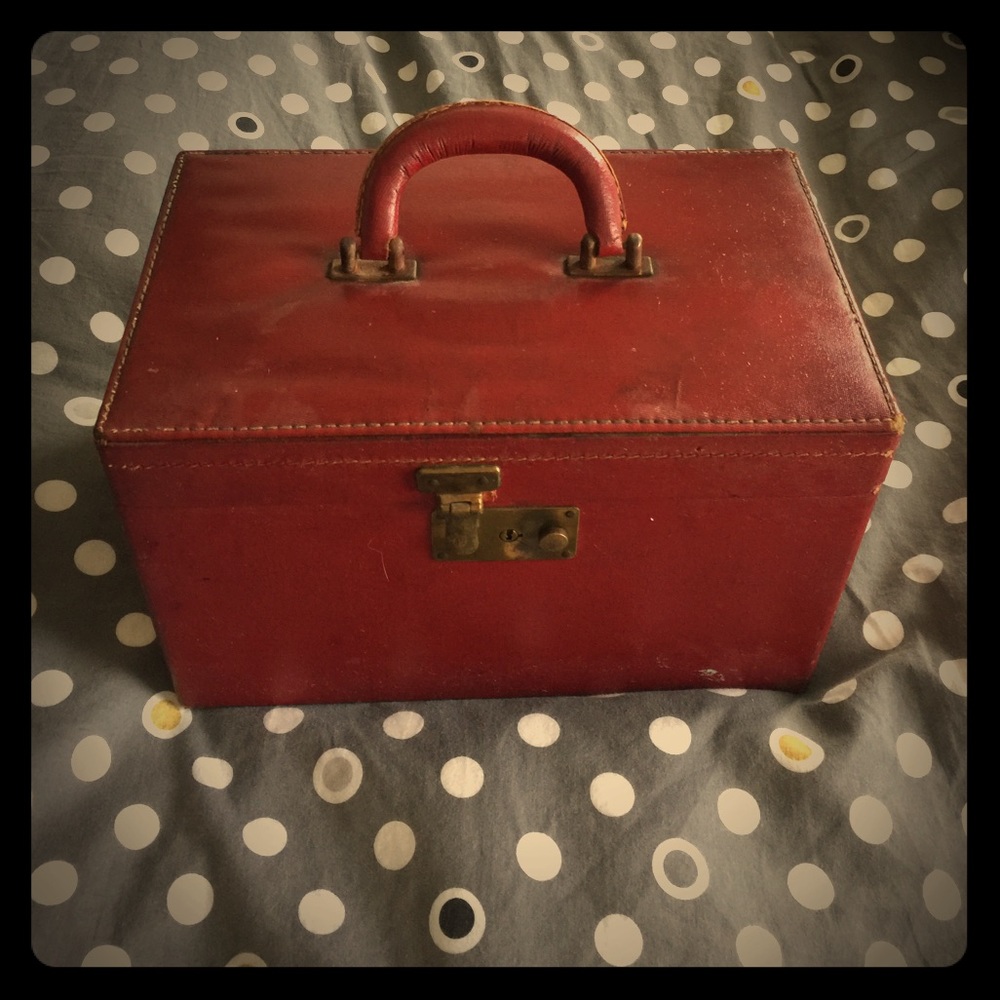 Vintage Hair & Makeup Kit