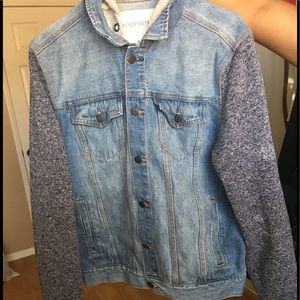 Hooded Denim jacket with sweater long sleeves.