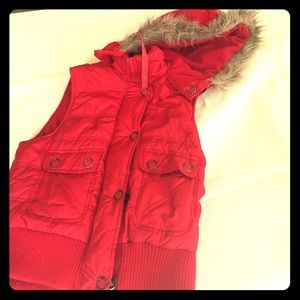 Little Red Hoddie