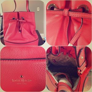 Kate Spade bucket bag perfect for Spring.
