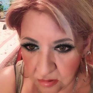 Meet your Posher, Dolores