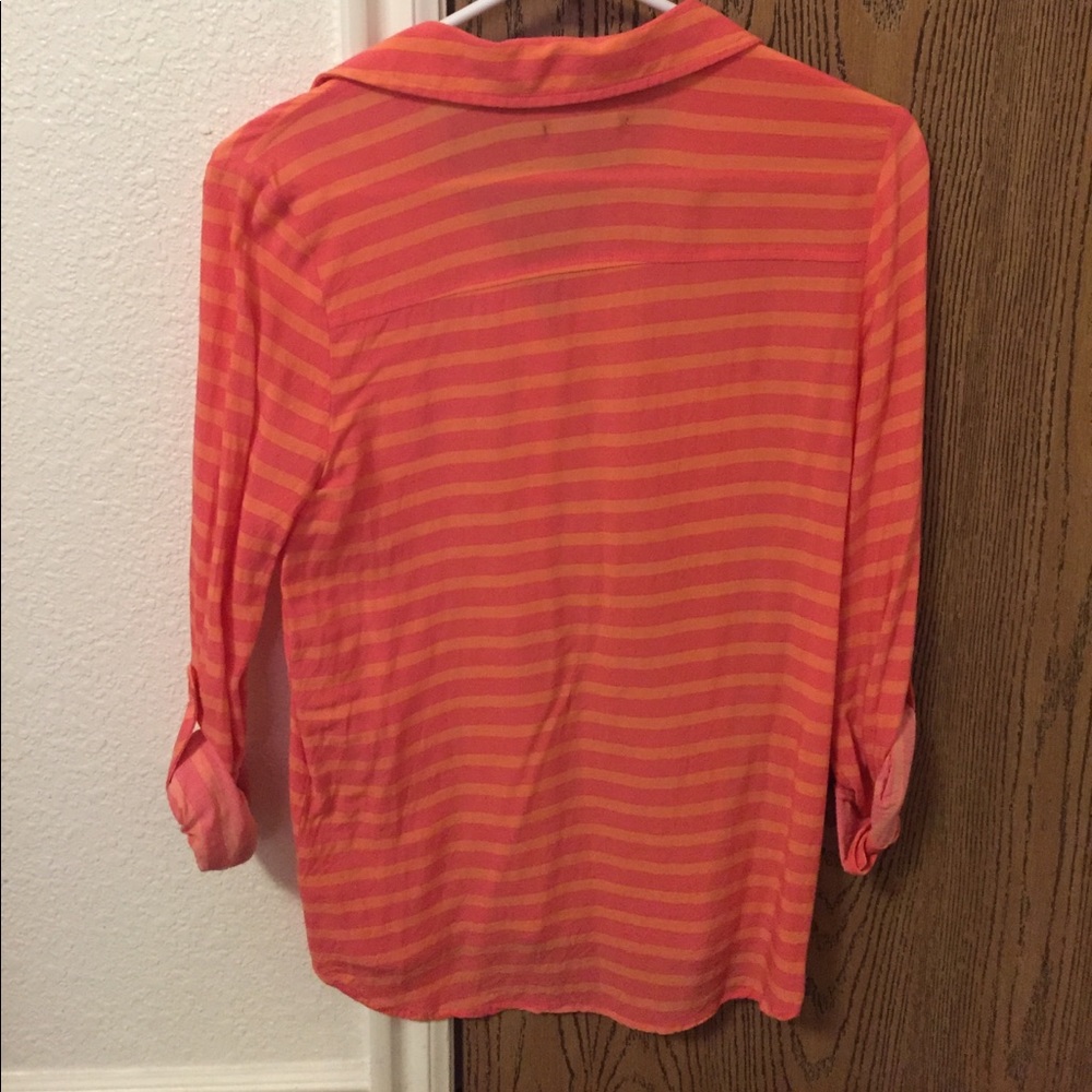 Blouse - Picture 2 of 3