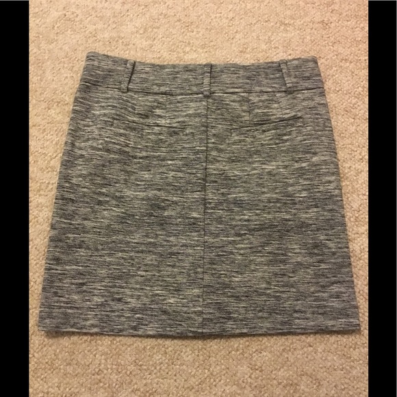 ❌DONATED**LOFT Skirt Black/White/Grey with pockets - Picture 6 of 8