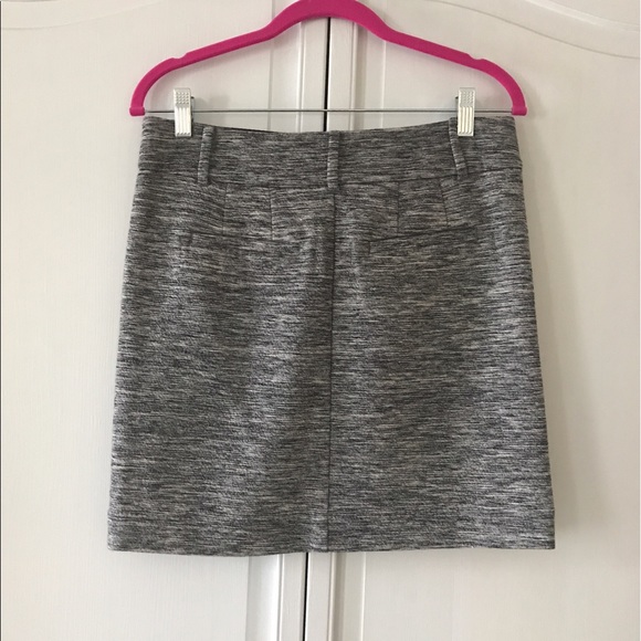 ❌DONATED**LOFT Skirt Black/White/Grey with pockets - Picture 2 of 8