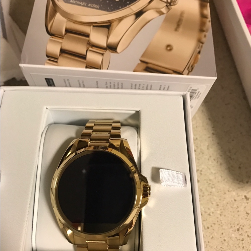 MK access smart watch