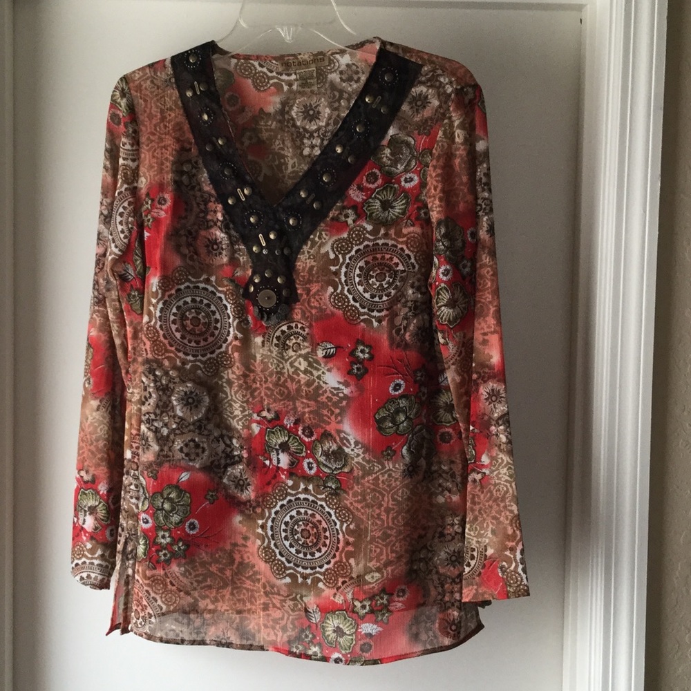 Notations 2 piece blouse 👚 Bundle and Save 🌹