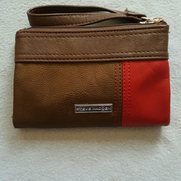 Steve madden wristlet - Picture 2 of 4