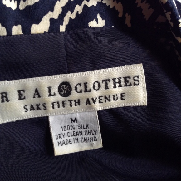 Saks Fifth Ave silk blazer - Picture 4 of 5