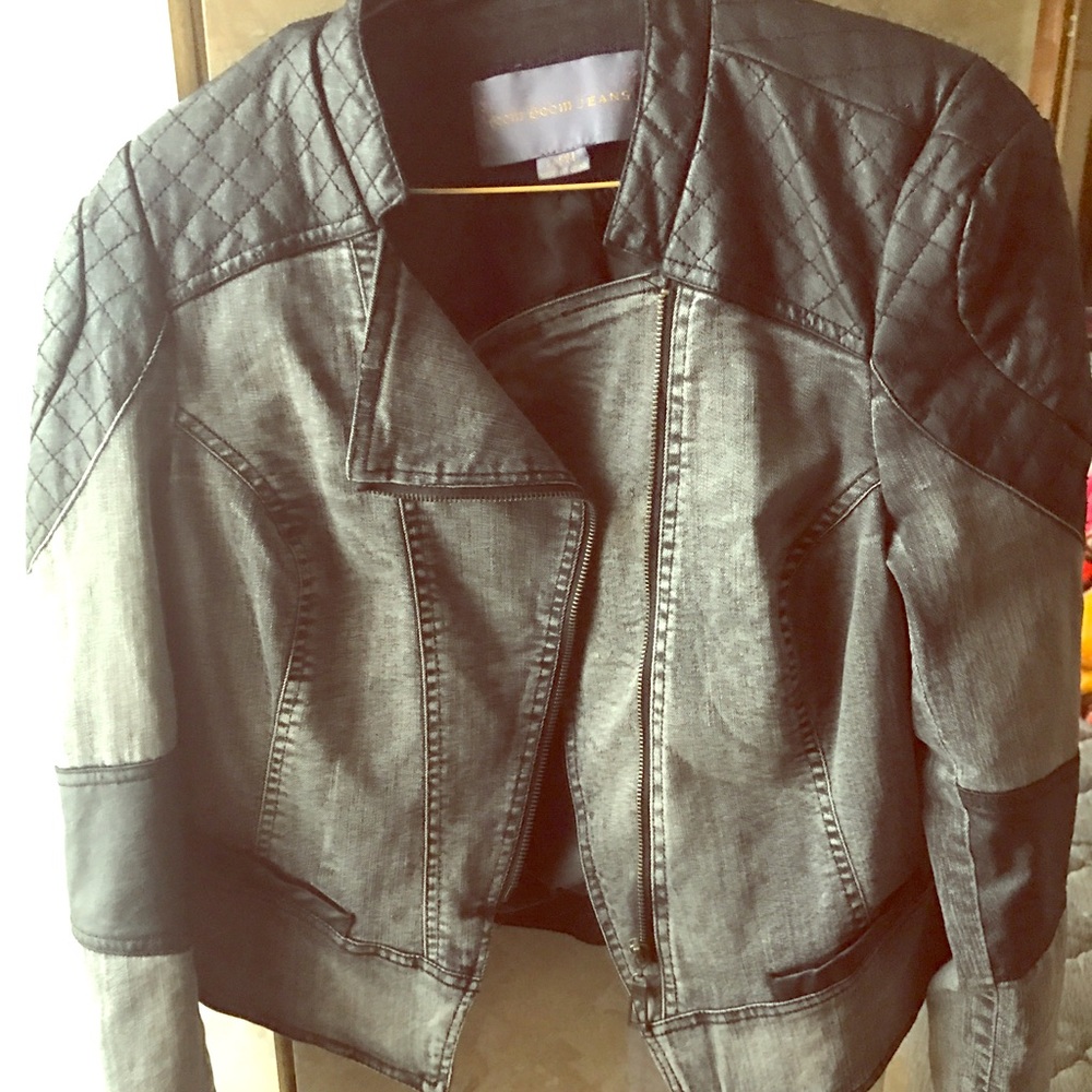 Jean/leather jacket