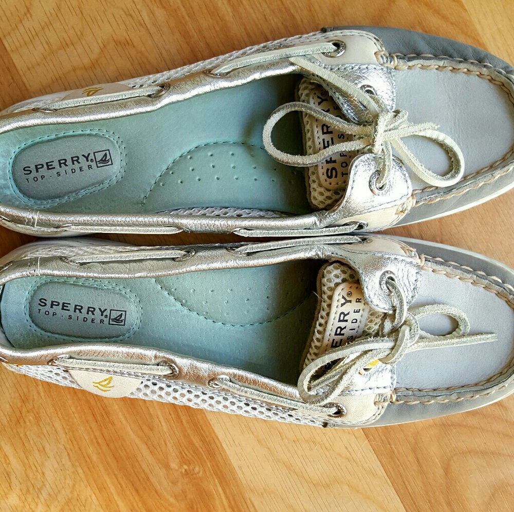 Women's mesh slip on shoes