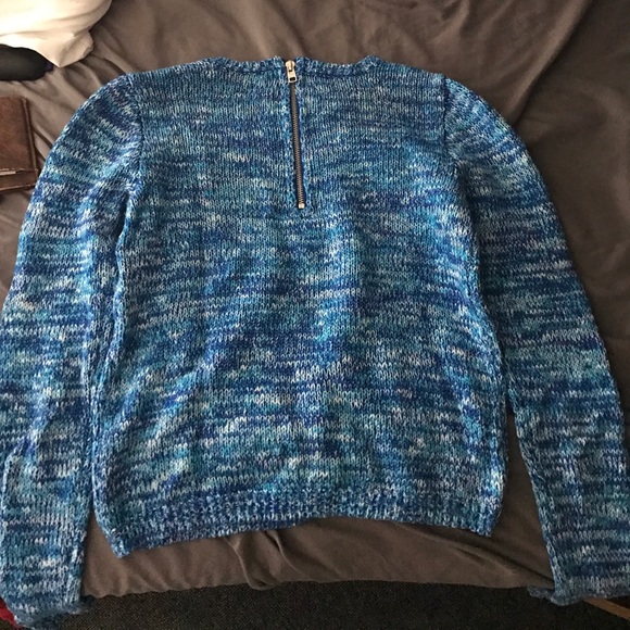 Blue Sweater - Picture 3 of 5