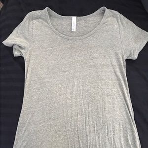 Heather Green LulaRoe XS Classic T