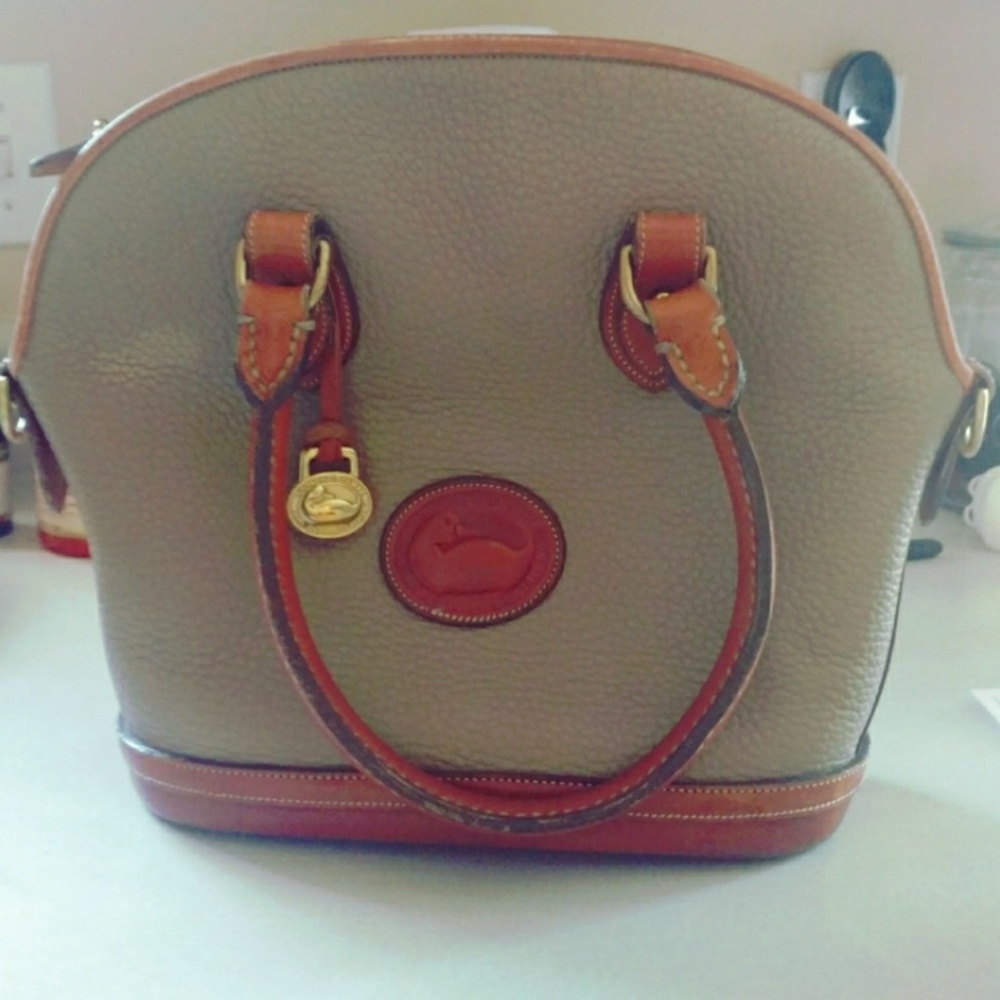 VINTAGE Dooney & Bourke handbag