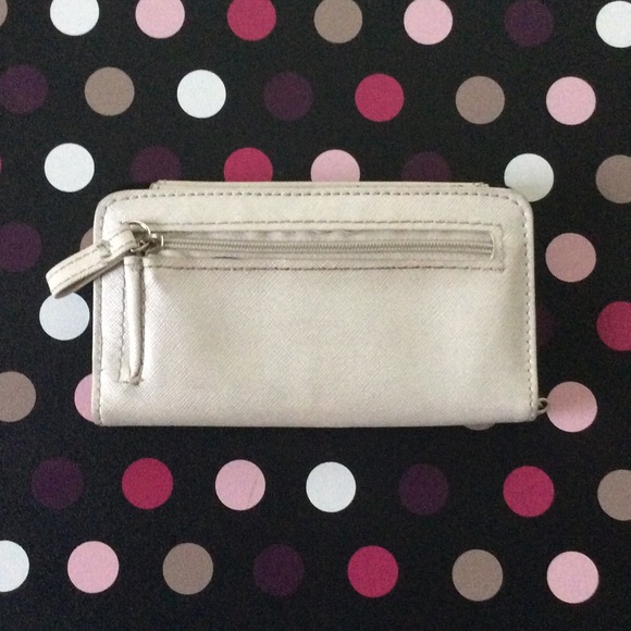 Silver Smartphone Wristlet - Picture 2 of 4