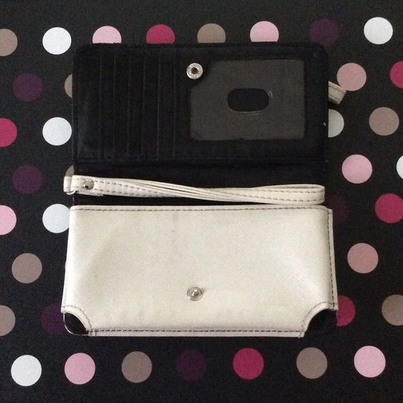 Silver Smartphone Wristlet - Picture 4 of 4